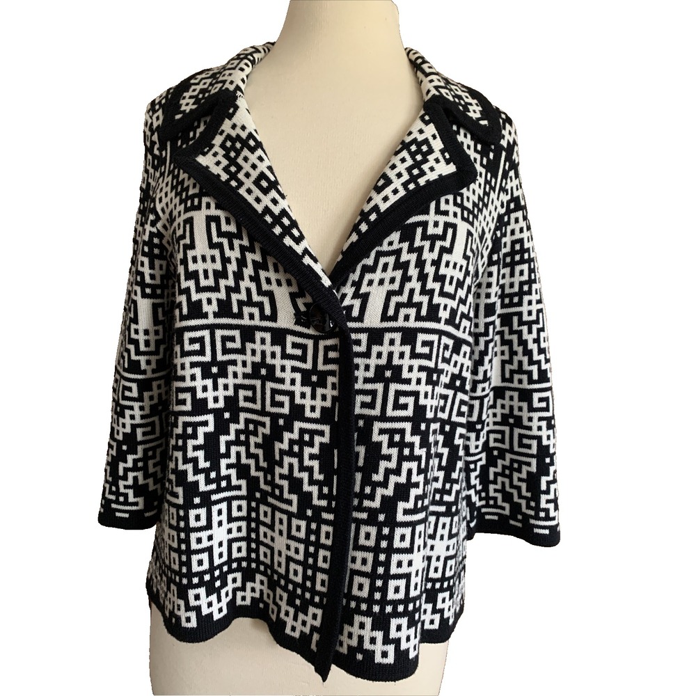 Vintage  Women's sweater Cardigan Jacket Size M Black/White Geometric Chaus